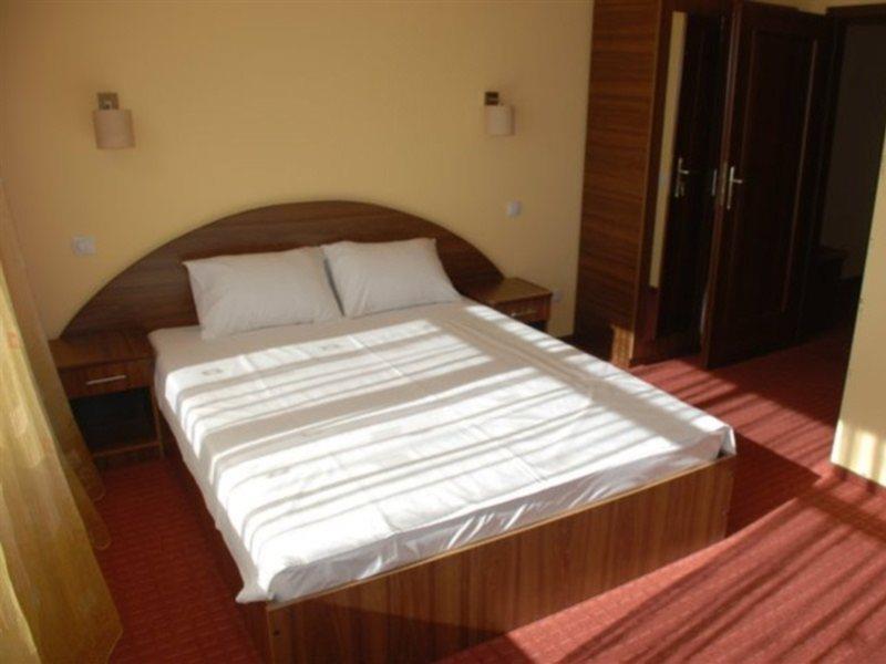 Hotel Coliseum Calafat Esterno foto